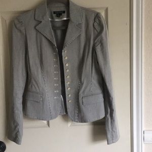 Lightweight jacket